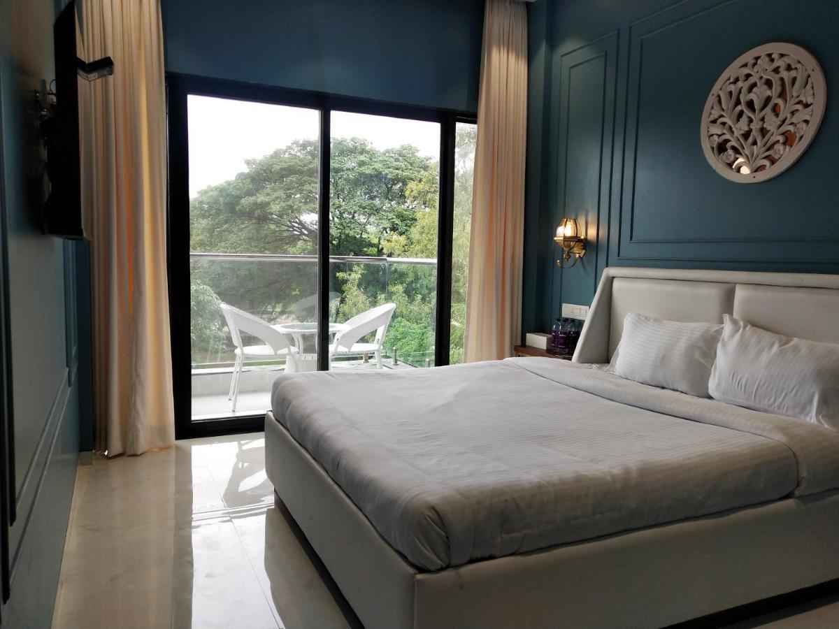 Paramount Riverfront Resort & Spa, Karjat Exterior photo